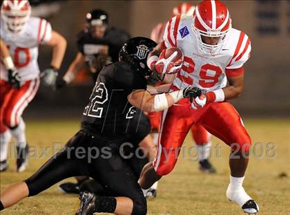 Thumbnail 3 in Servite vs. Mater Dei photogallery.