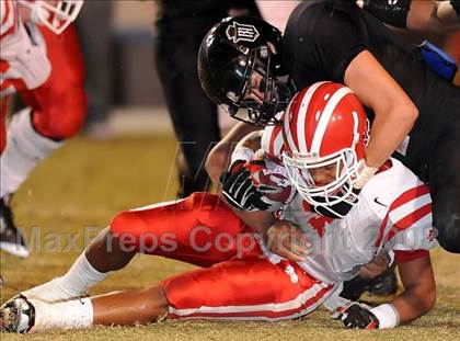 Thumbnail 3 in Servite vs. Mater Dei photogallery.