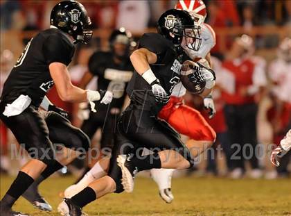 Thumbnail 3 in Servite vs. Mater Dei photogallery.