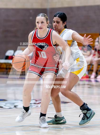 Thumbnail 1 in Foothill vs. Yuba City (Chavez Christmas Classic) photogallery.