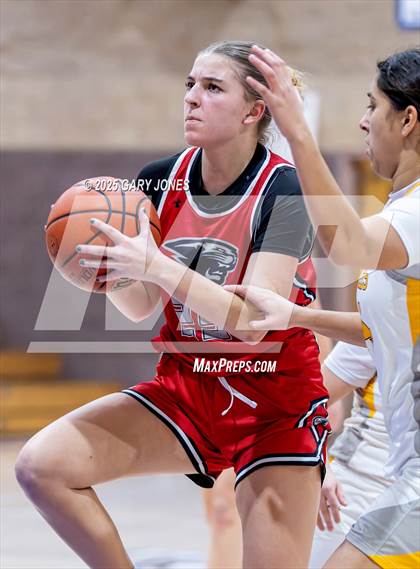 Thumbnail 1 in Foothill vs. Yuba City (Chavez Christmas Classic) photogallery.