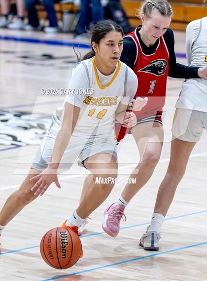 Thumbnail 1 in Foothill vs. Yuba City (Chavez Christmas Classic) photogallery.