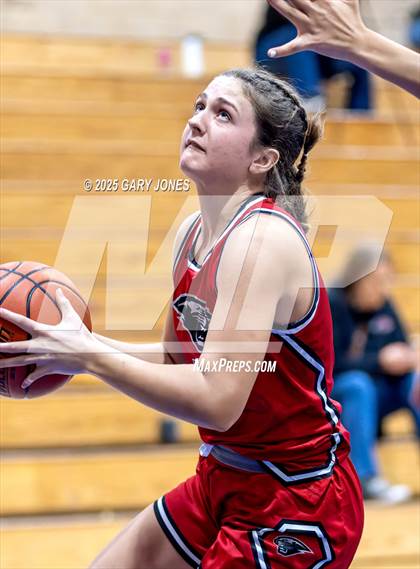 Thumbnail 1 in Foothill vs. Yuba City (Chavez Christmas Classic) photogallery.