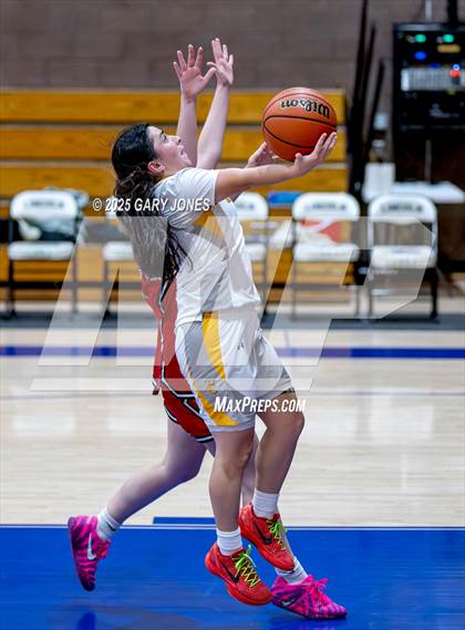 Thumbnail 1 in Foothill vs. Yuba City (Chavez Christmas Classic) photogallery.