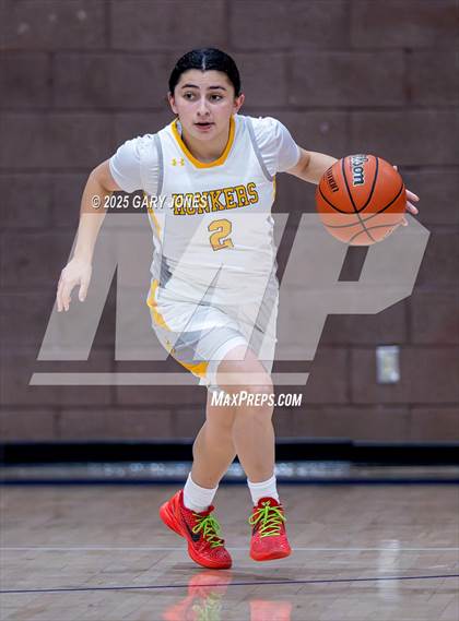 Thumbnail 1 in Foothill vs. Yuba City (Chavez Christmas Classic) photogallery.