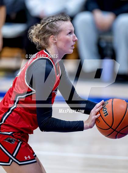 Thumbnail 2 in Foothill vs. Yuba City (Chavez Christmas Classic) photogallery.