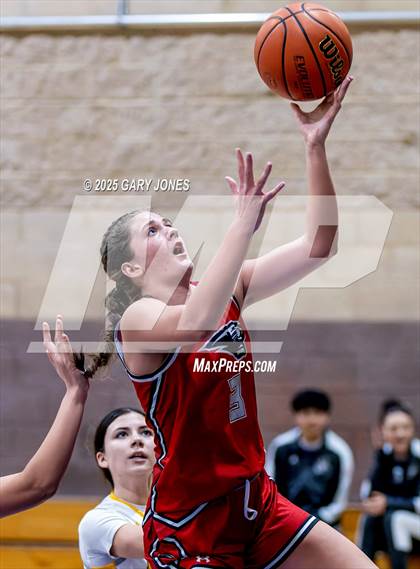 Thumbnail 1 in Foothill vs. Yuba City (Chavez Christmas Classic) photogallery.