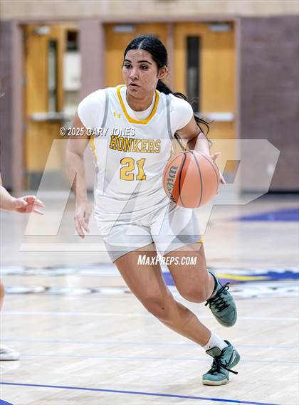 Thumbnail 1 in Foothill vs. Yuba City (Chavez Christmas Classic) photogallery.