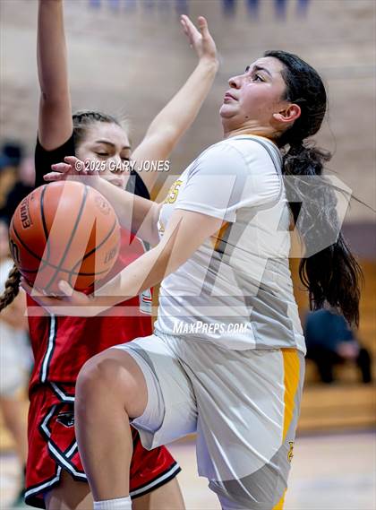 Thumbnail 1 in Foothill vs. Yuba City (Chavez Christmas Classic) photogallery.