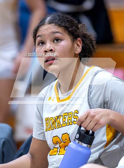 Thumbnail 1 in Foothill vs. Yuba City (Chavez Christmas Classic) photogallery.