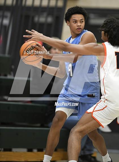 Thumbnail 2 in Murray vs. Layton photogallery.