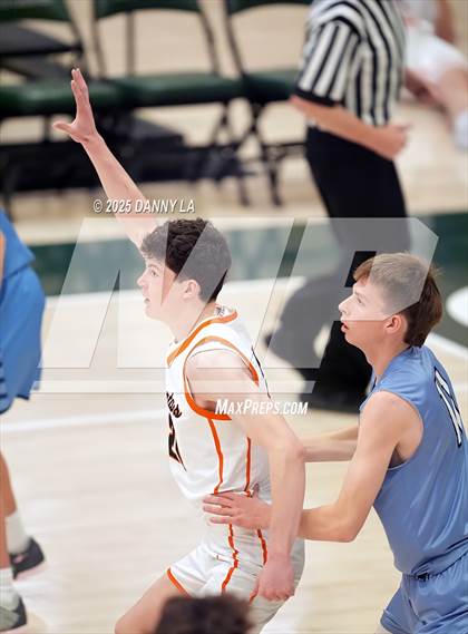 Thumbnail 2 in Murray vs. Layton photogallery.