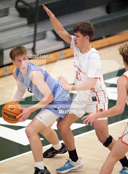 Thumbnail 2 in Murray vs. Layton photogallery.