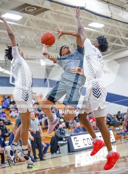 Thumbnail 1 in Lutheran East @ Solon photogallery.