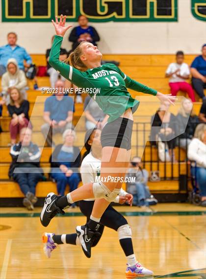 Thumbnail 1 in Kennedy @ Monterey Trail photogallery.