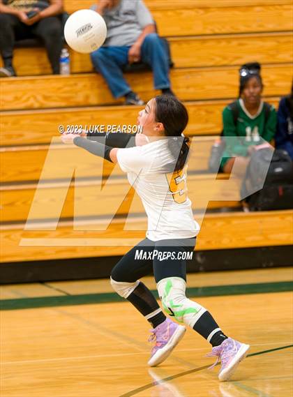 Thumbnail 1 in Kennedy @ Monterey Trail photogallery.