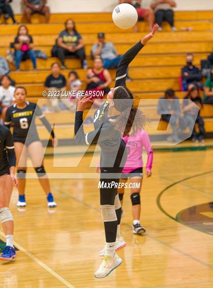 Thumbnail 1 in Kennedy @ Monterey Trail photogallery.