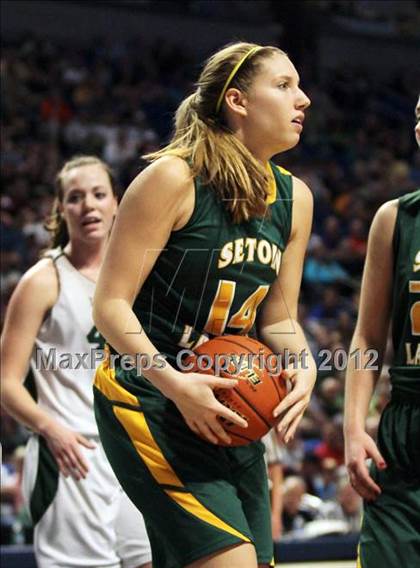 Thumbnail 2 in York Catholic vs. Seton LaSalle (PIAA AAA Final) photogallery.