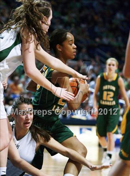 Thumbnail 1 in York Catholic vs. Seton LaSalle (PIAA AAA Final) photogallery.