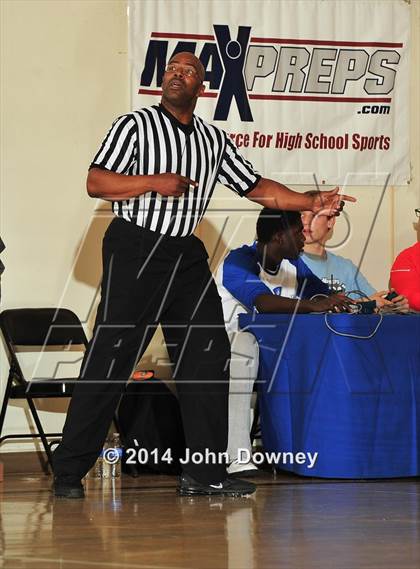 Thumbnail 1 in Pacifica Christian vs California School for the Deaf (MaxPreps Holiday Classic) photogallery.