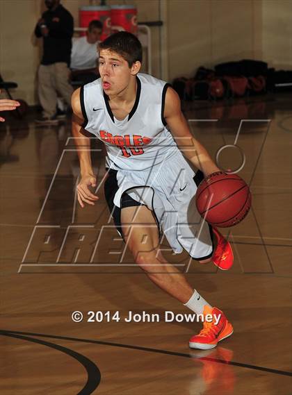 Thumbnail 3 in Pacifica Christian vs California School for the Deaf (MaxPreps Holiday Classic) photogallery.