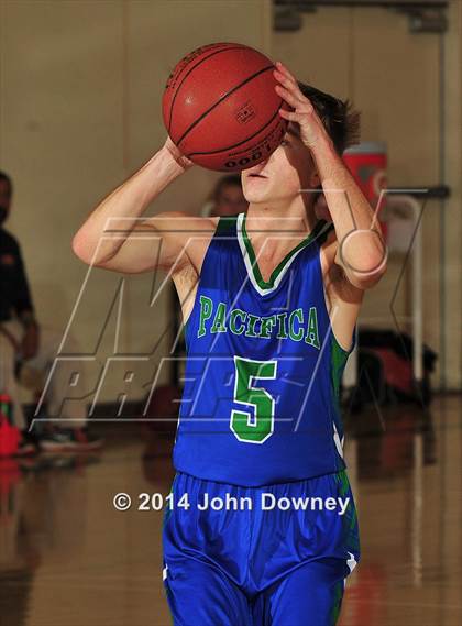 Thumbnail 2 in Pacifica Christian vs California School for the Deaf (MaxPreps Holiday Classic) photogallery.