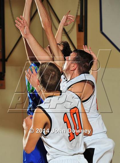 Thumbnail 3 in Pacifica Christian vs California School for the Deaf (MaxPreps Holiday Classic) photogallery.