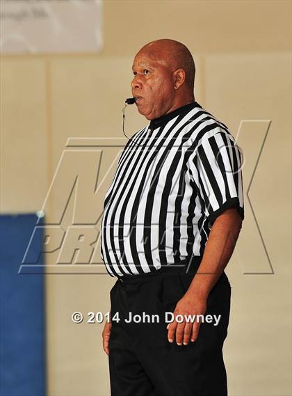 Thumbnail 2 in Pacifica Christian vs California School for the Deaf (MaxPreps Holiday Classic) photogallery.