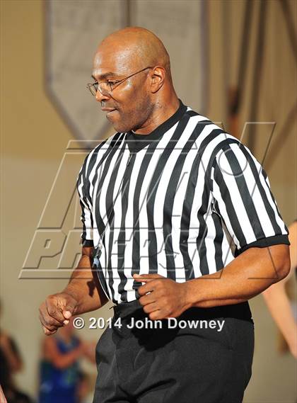 Thumbnail 1 in Pacifica Christian vs California School for the Deaf (MaxPreps Holiday Classic) photogallery.