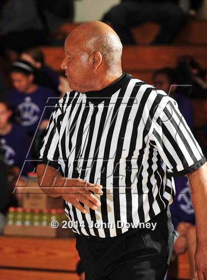 Thumbnail 1 in Pacifica Christian vs California School for the Deaf (MaxPreps Holiday Classic) photogallery.