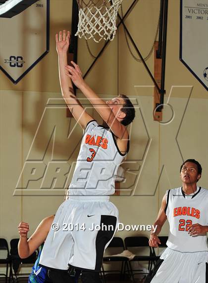 Thumbnail 3 in Pacifica Christian vs California School for the Deaf (MaxPreps Holiday Classic) photogallery.
