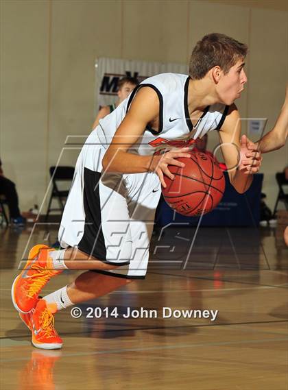 Thumbnail 3 in Pacifica Christian vs California School for the Deaf (MaxPreps Holiday Classic) photogallery.