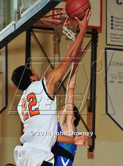 Thumbnail 1 in Pacifica Christian vs California School for the Deaf (MaxPreps Holiday Classic) photogallery.
