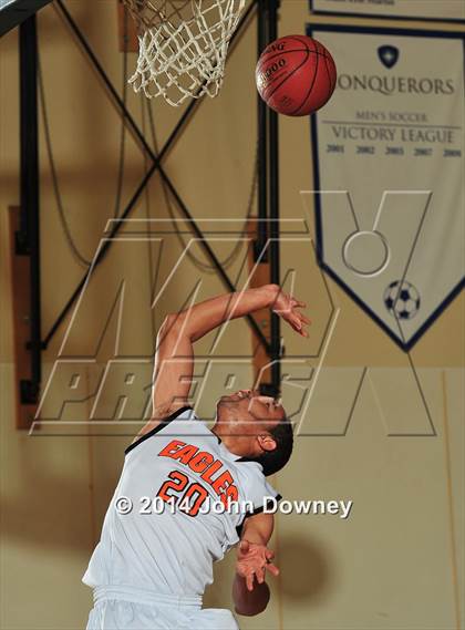 Thumbnail 2 in Pacifica Christian vs California School for the Deaf (MaxPreps Holiday Classic) photogallery.
