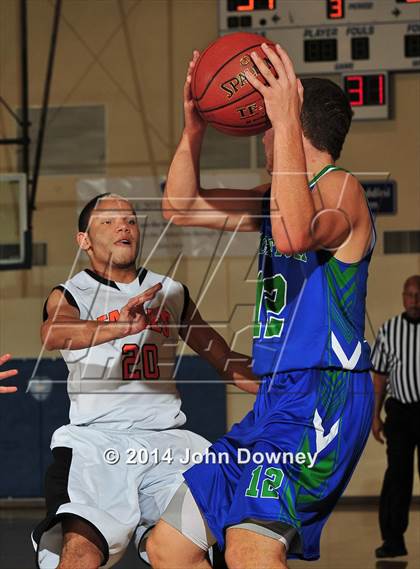 Thumbnail 3 in Pacifica Christian vs California School for the Deaf (MaxPreps Holiday Classic) photogallery.