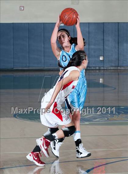 Thumbnail 1 in Tesoro vs Vista (So Cal Holiday Prep Classic) photogallery.
