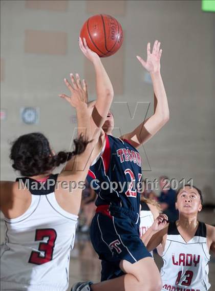Thumbnail 2 in Tesoro vs Vista (So Cal Holiday Prep Classic) photogallery.