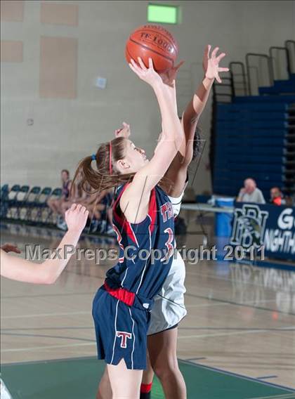 Thumbnail 2 in Tesoro vs Vista (So Cal Holiday Prep Classic) photogallery.