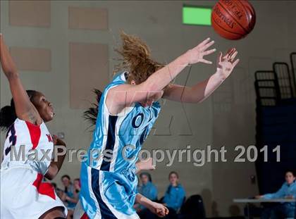Thumbnail 2 in Tesoro vs Vista (So Cal Holiday Prep Classic) photogallery.