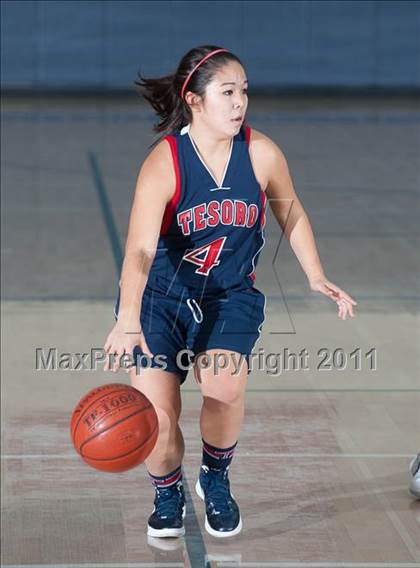 Thumbnail 1 in Tesoro vs Vista (So Cal Holiday Prep Classic) photogallery.
