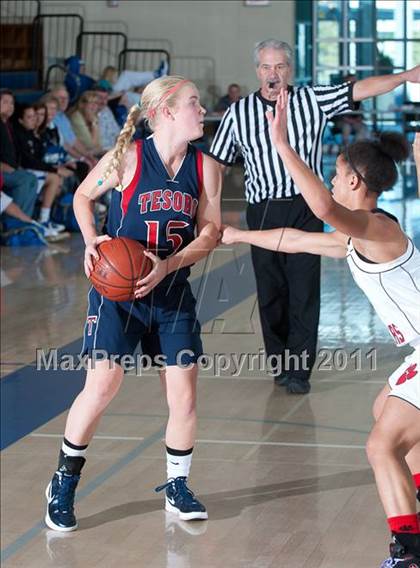 Thumbnail 3 in Tesoro vs Vista (So Cal Holiday Prep Classic) photogallery.