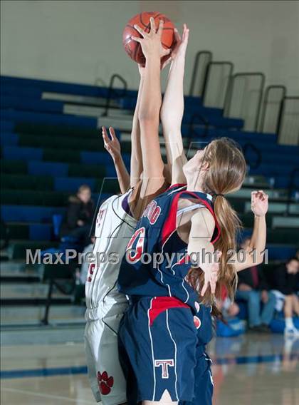 Thumbnail 3 in Tesoro vs Vista (So Cal Holiday Prep Classic) photogallery.