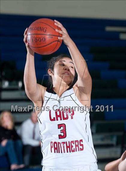 Thumbnail 3 in Tesoro vs Vista (So Cal Holiday Prep Classic) photogallery.