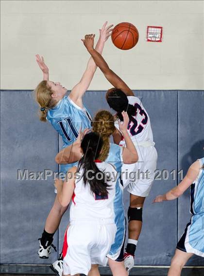 Thumbnail 3 in Tesoro vs Vista (So Cal Holiday Prep Classic) photogallery.