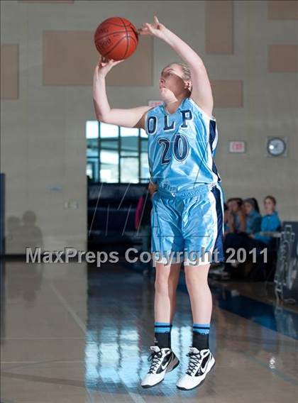 Thumbnail 3 in Tesoro vs Vista (So Cal Holiday Prep Classic) photogallery.