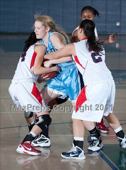 Thumbnail 3 in Tesoro vs Vista (So Cal Holiday Prep Classic) photogallery.
