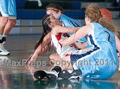 Thumbnail 2 in Tesoro vs Vista (So Cal Holiday Prep Classic) photogallery.