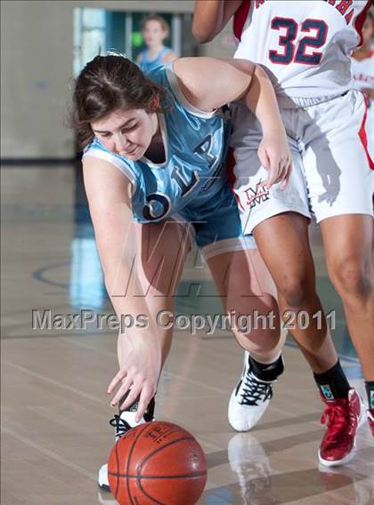 Thumbnail 1 in Tesoro vs Vista (So Cal Holiday Prep Classic) photogallery.