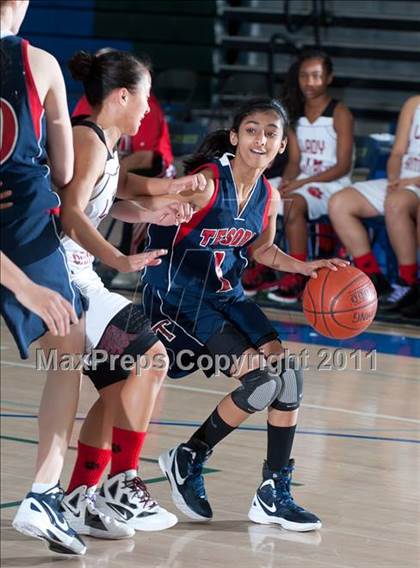 Thumbnail 3 in Tesoro vs Vista (So Cal Holiday Prep Classic) photogallery.