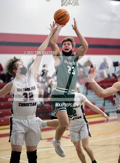 Thumbnail 2 in Charlotte Country Day School @ Metrolina Christian Academy (NCISAA 4A 1st Round) photogallery.